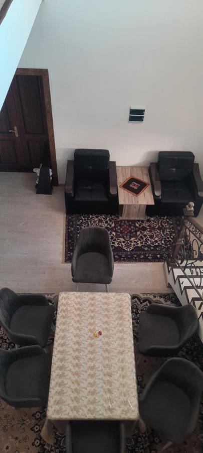 בוקורו Kamir Guest House מראה חיצוני תמונה
