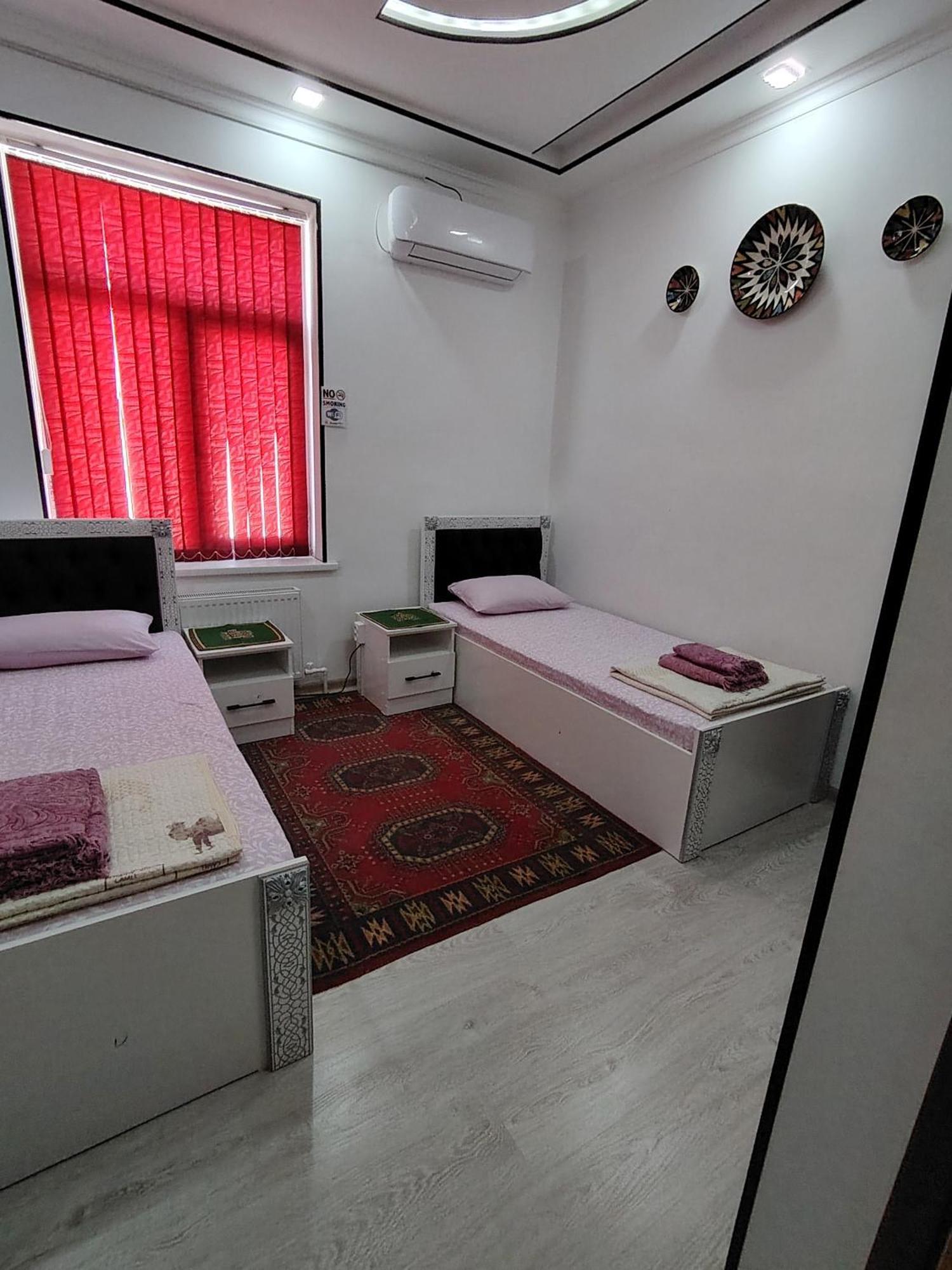 בוקורו Kamir Guest House חדר תמונה